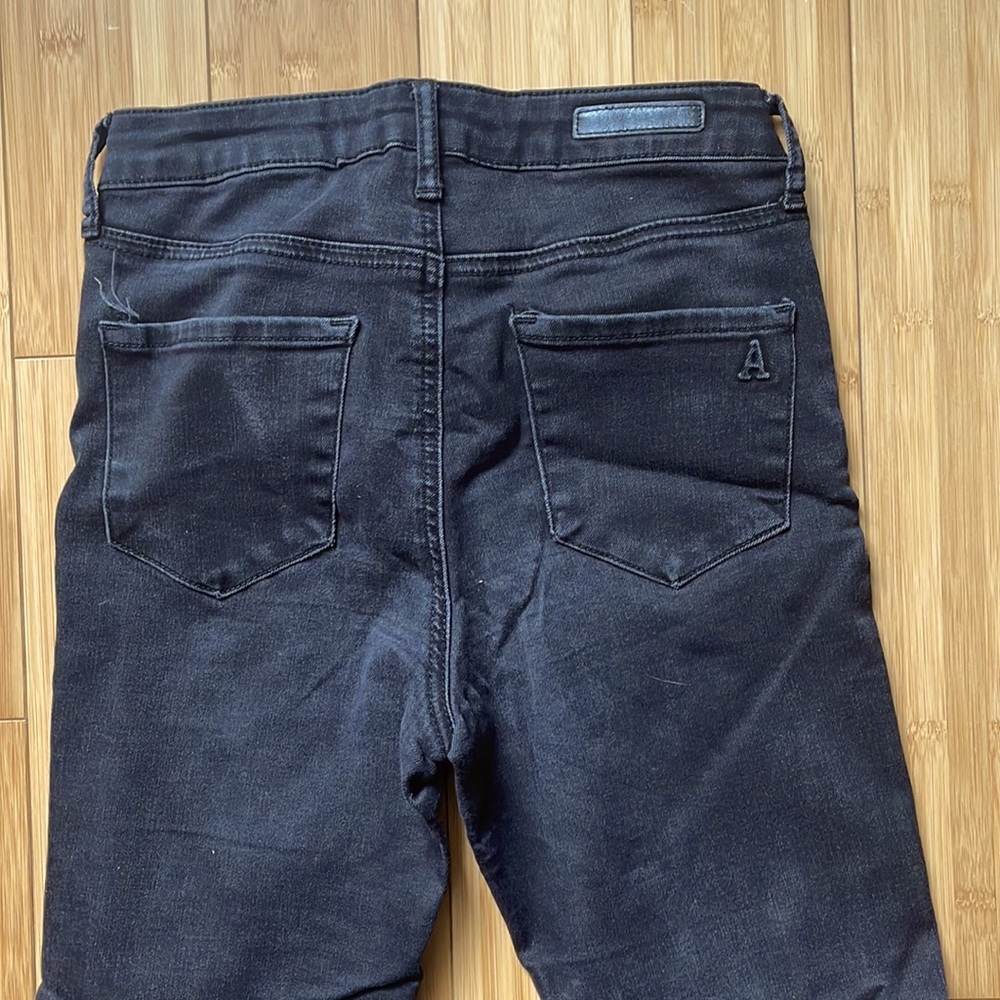 Stretchy black skinny jeans. - Picture 4 of 4